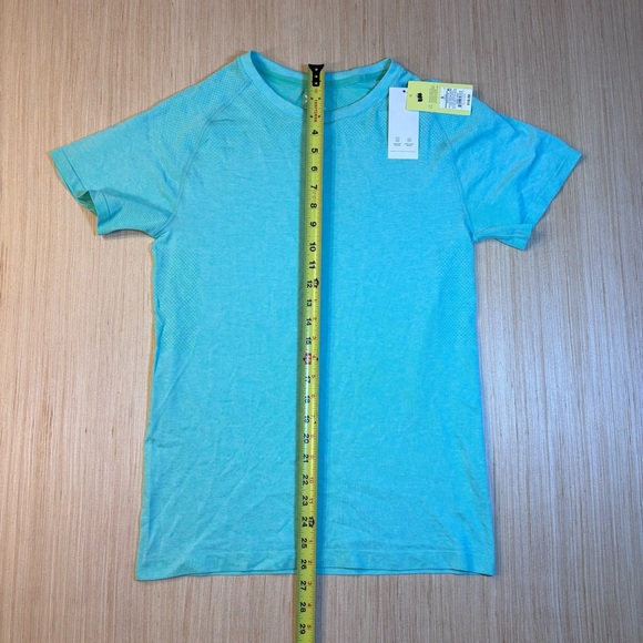 All In Motion Performance Tee - Picture 4 of 8